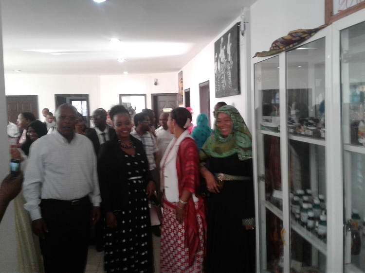 image Produits locaux / Un espace expo-vente inauguré à la Meck-Moroni